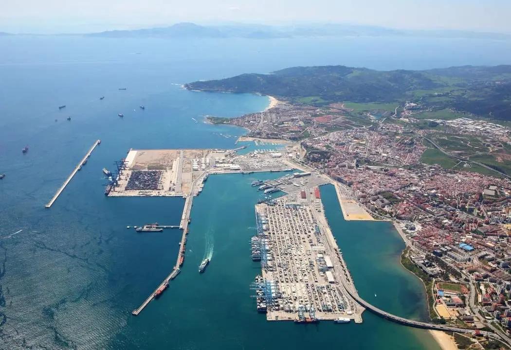 Vista a&eacute;rea del Puerto de Algeciras. - A. I.