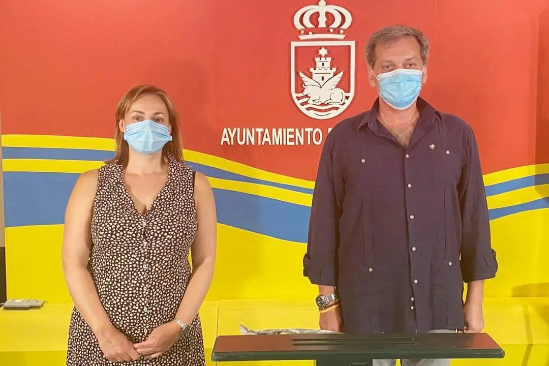 Inmaculada Mu&ntilde;oz y Javierd Porr&uacute;a - A. I.