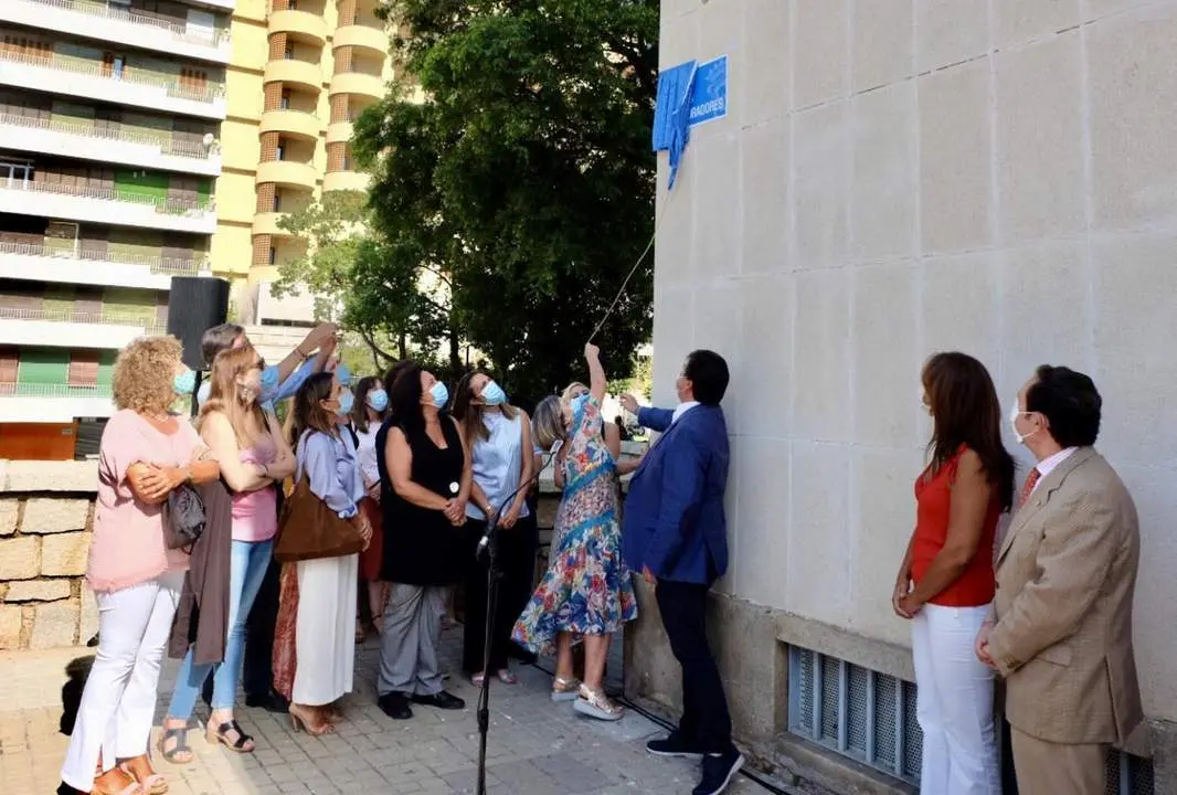 Inauguraci&oacute;n de la nueva rotulaci&oacute;n. - VH