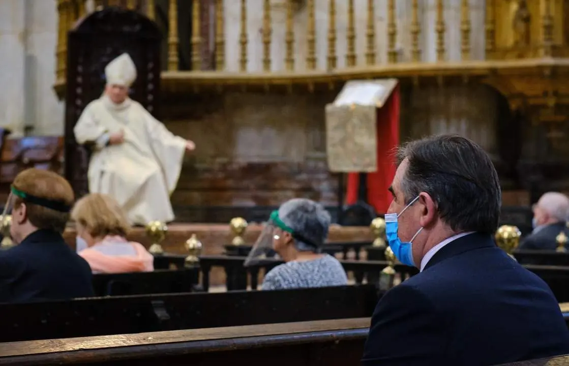 Misa en la Catedral de C&aacute;diz. - 