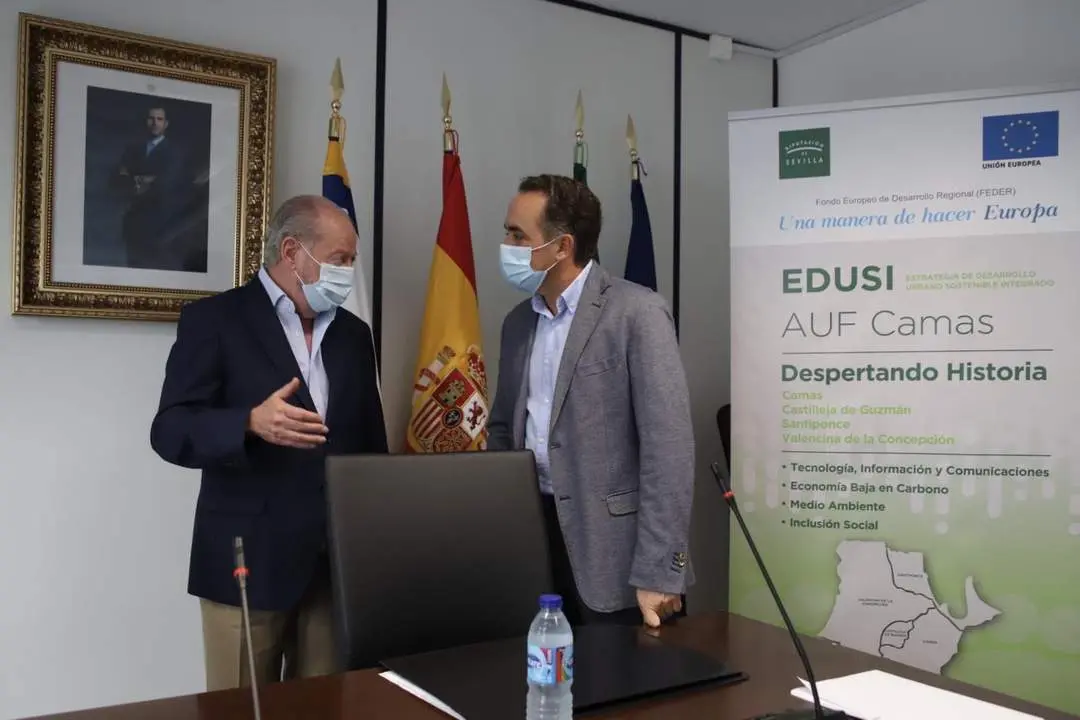 El presidente y el alcalde de Valencina. - Diputaci&oacute;n 