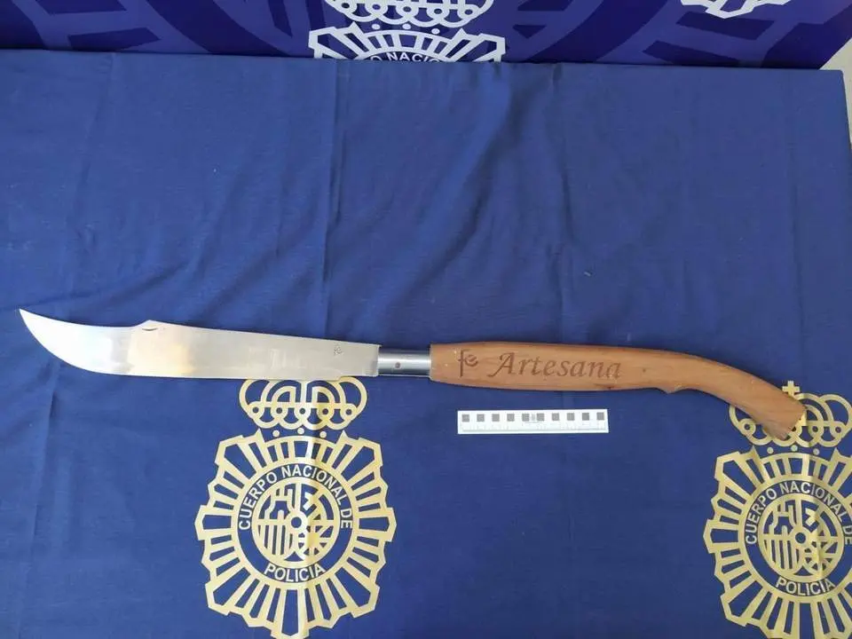 La espada intervenida. - CNP