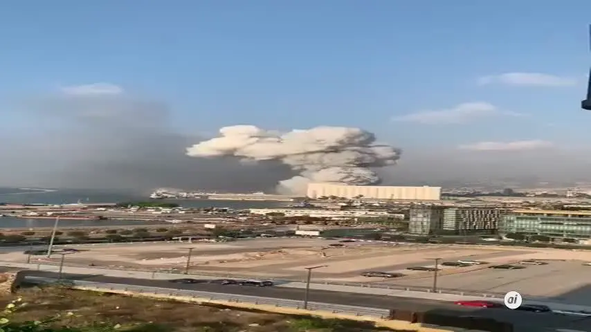 Ya son 100 los muertos y 4.000 los heridos por una gran explosi&oacute;n en Beirut