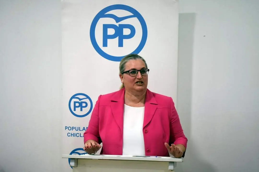 Carmen Baena. - 