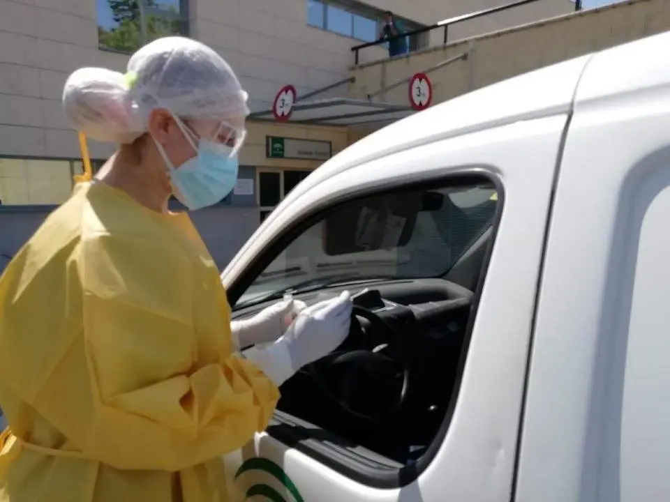 Pruebas PCR en auto-COVID. - Junta de Andaluc&iacute;a
