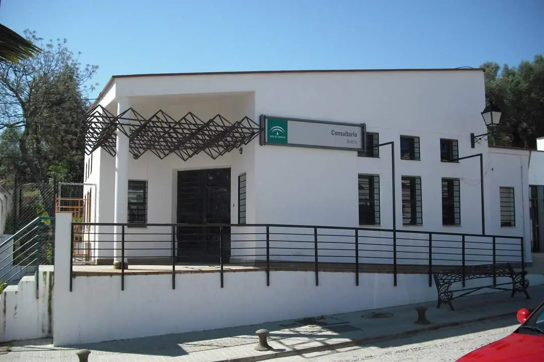 Consultorio m&eacute;dico de Aroche. - ep