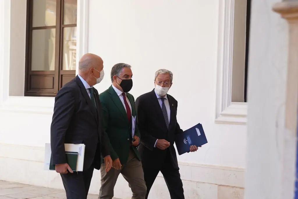 Imbroda, Bendodo y Velasco. - AI