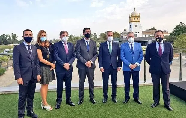 Presentaci&oacute;n del I Congreso de cruceros.  - EP