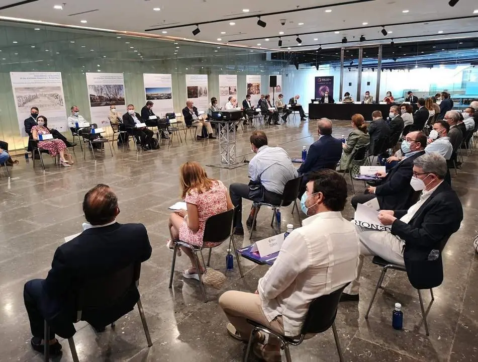 Consejo asesor del congreso de innovaci&oacute;n tur&iacute;stica de Sevilla. - AYTO