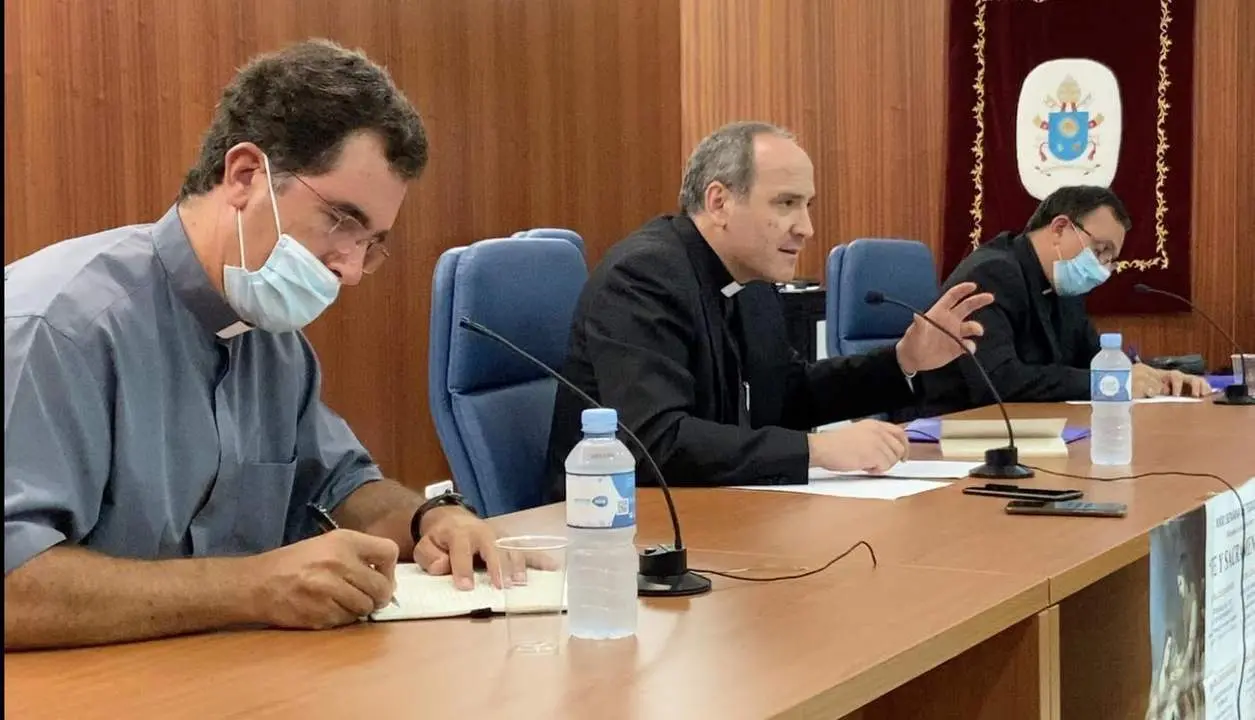 Antonio Prieto Lucena, en el centro, este pasado viernes.  - Andaluc&iacute;a Informaci&oacute;n