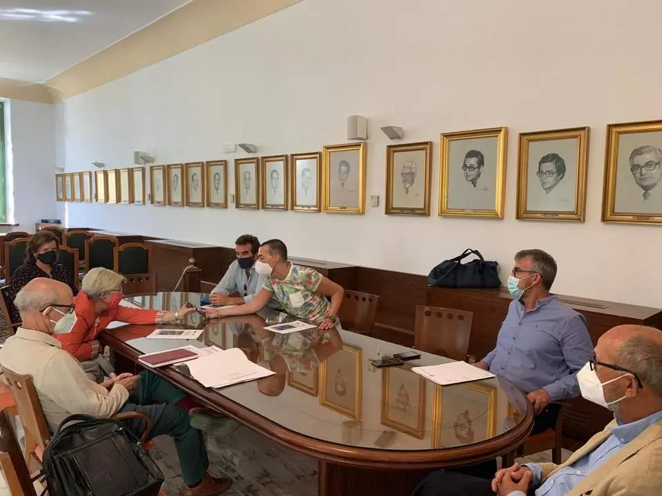REUNI&Oacute;N CALLEJA Y ALEGRE CON BETILO. - Viva