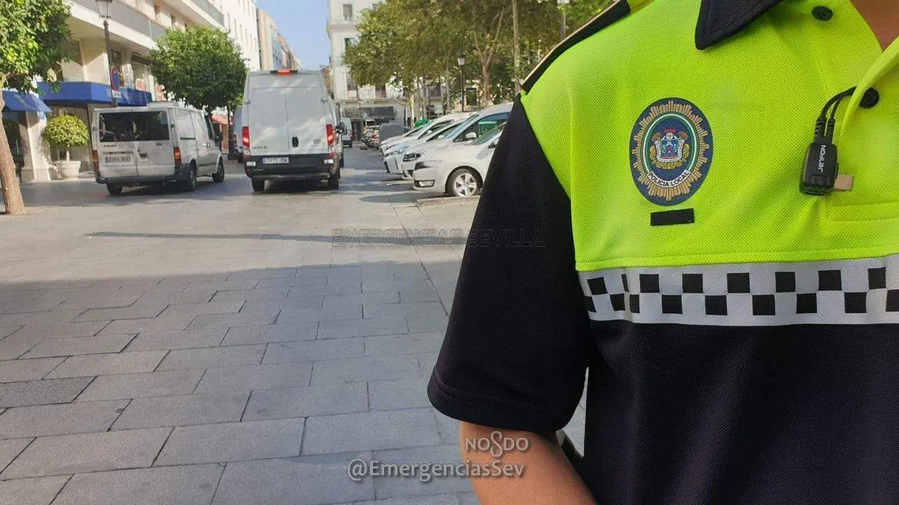 Polic&iacute;a Local. - EP