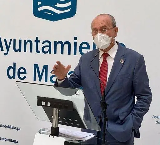 el alcalde en rueda de prensa. - VM