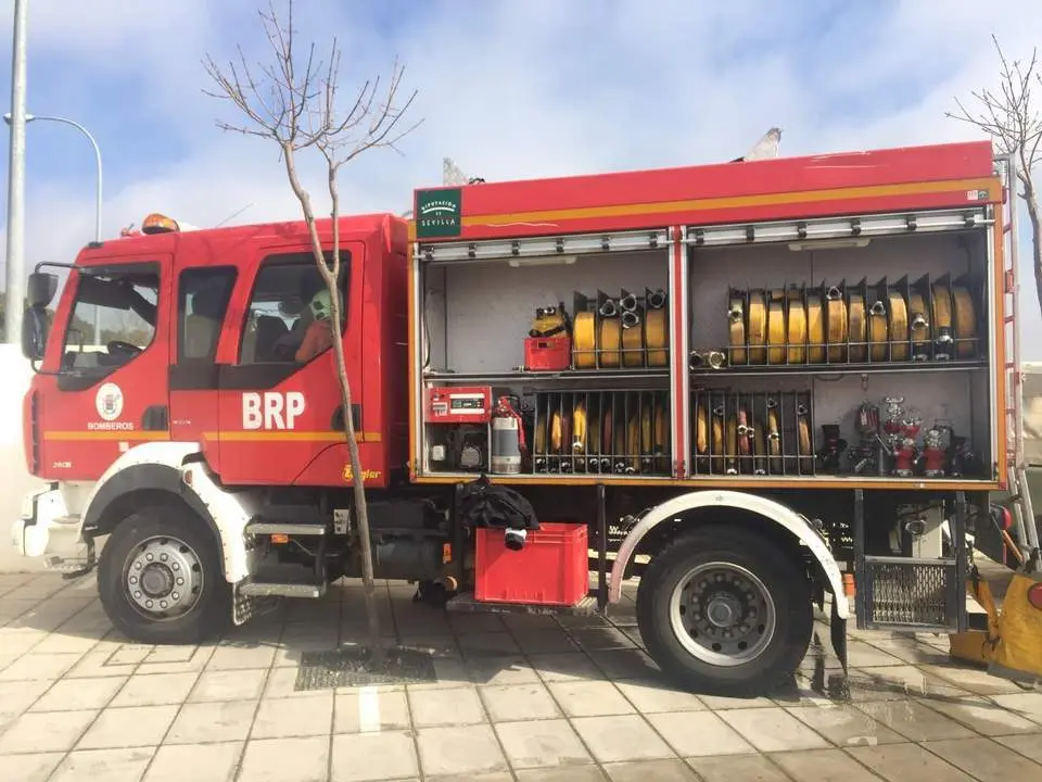 Coche de los bomberos. - EP