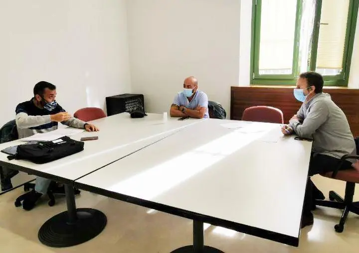 Trabajadores y Adelante El Puerto. - Viva