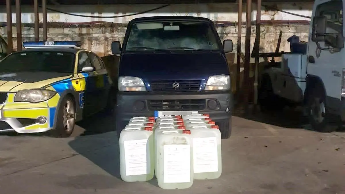 Gasolina intervenida. - A. I.