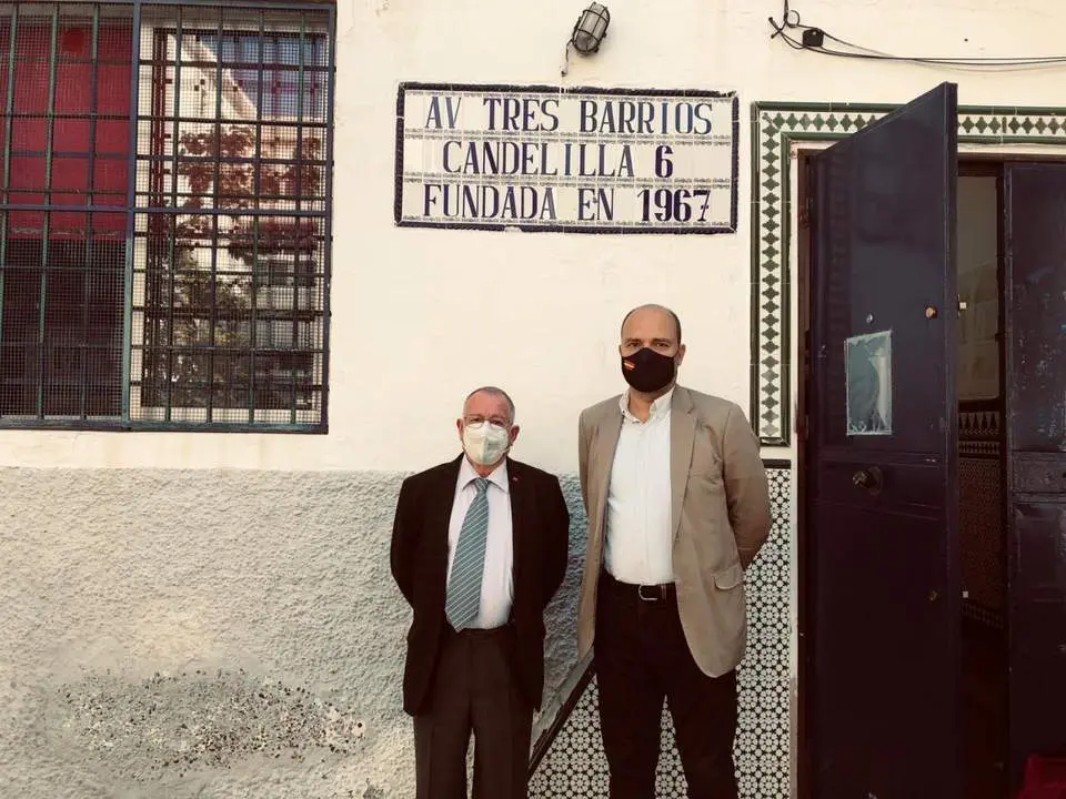Gonzalo Garc&iacute;a de Polavieja visita la asociaci&oacute;n de vecinos de Tres Barrios. - Vox