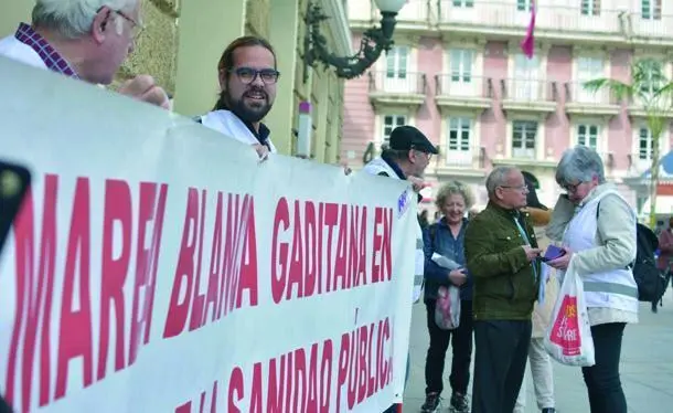 La Marea Blanca volver&aacute; a echarse a la calle en C&aacute;diz, Sevilla, M&aacute;laga y Granada este domingo.   - E. Escoriza