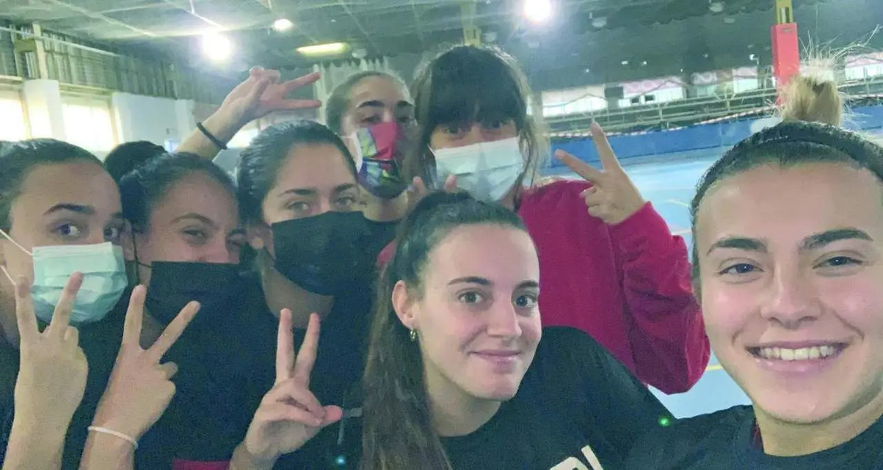 Buen ambiente en las sanluque&ntilde;as a pesar de la derrota cosechada en Sevilla - A. I.