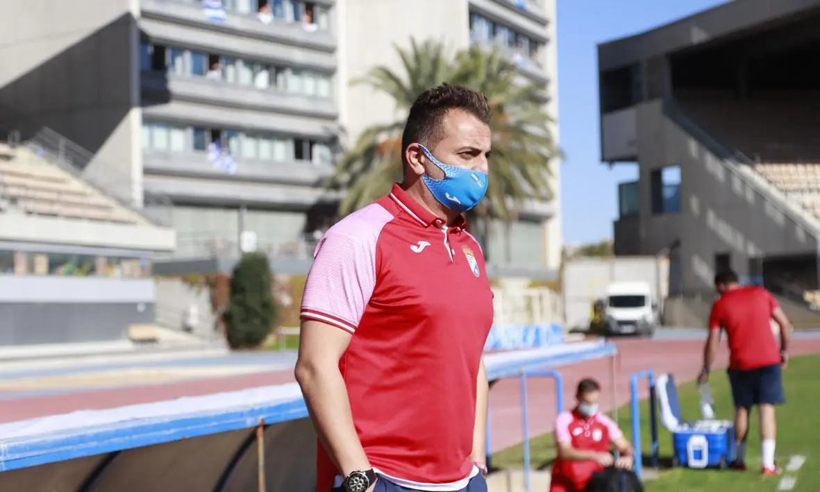 Joaqu&iacute;n Poveda, en Chap&iacute;n durante el partido del pasado domingo. - Cristo Garc&iacute;a