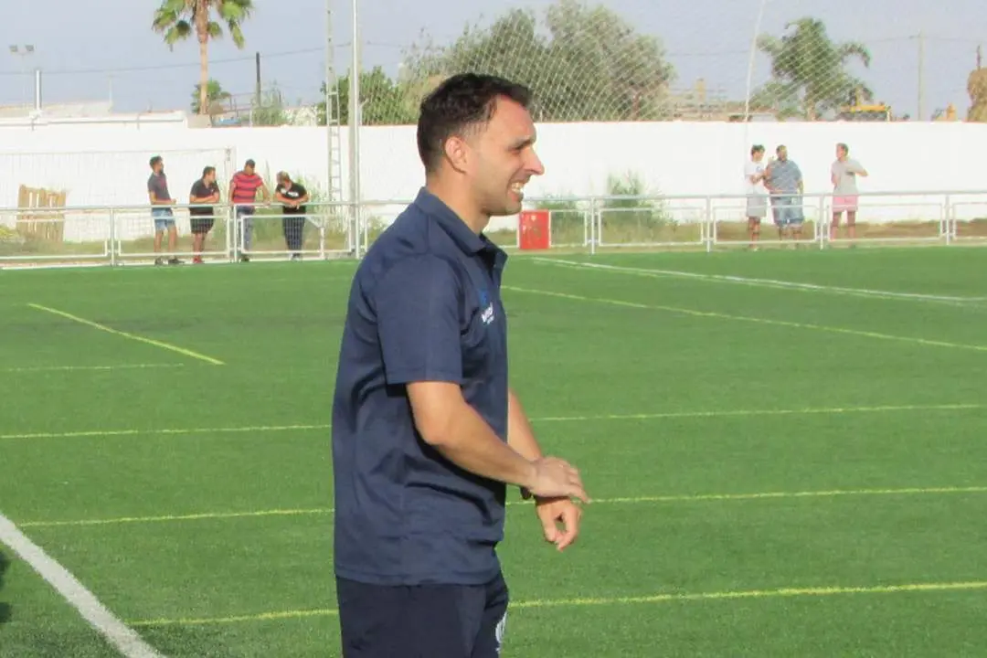 Edu G&aacute;lvez ya espera la hora de comienzo de la Liga - Ra&uacute;l J. Bustillos