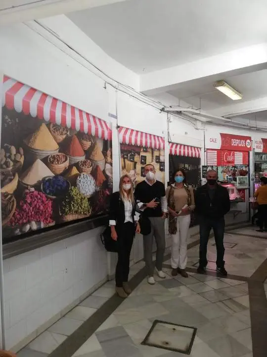 Mercado de abastos. - Viva