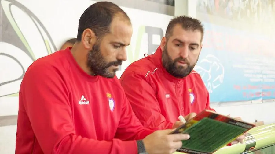 Pajares (d), junto a Salva Ballesta en el Ja&eacute;n. - Real Ja&eacute;n