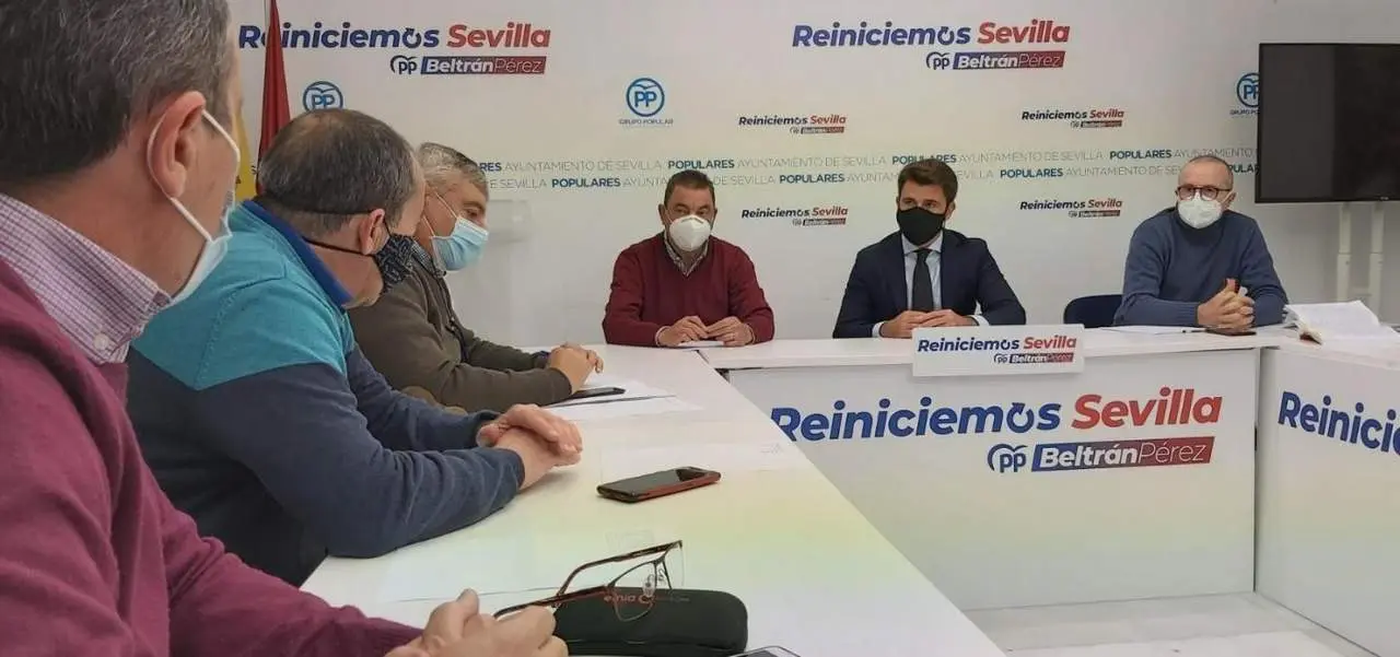 Reuni&oacute;n del PP con el sector del taxi. - PP