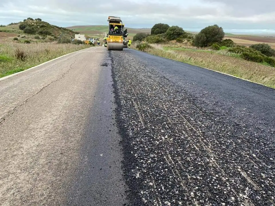 Imagen de los trabajos en la carretera de El Palmar. - A.I.