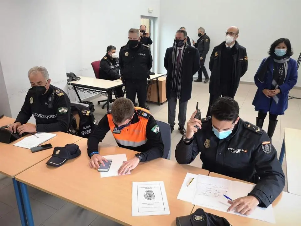 Rub&eacute;n P&eacute;rez, en su visita al Cecop.  - Andaluc&iacute;a Informaci&oacute;n