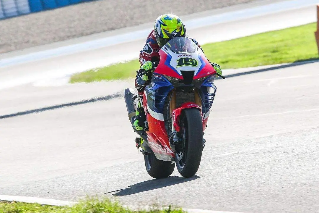 &Aacute;lvaro Bautista, pilotando su moto en el Circuito de Jerez. - Circuito de Jerez