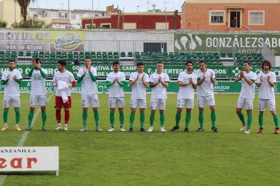 El Atl&eacute;tico Sanluque&ntilde;o mostr&oacute; una camiseta de apoyo a Afanas - Ra&uacute;l J. Bustillos