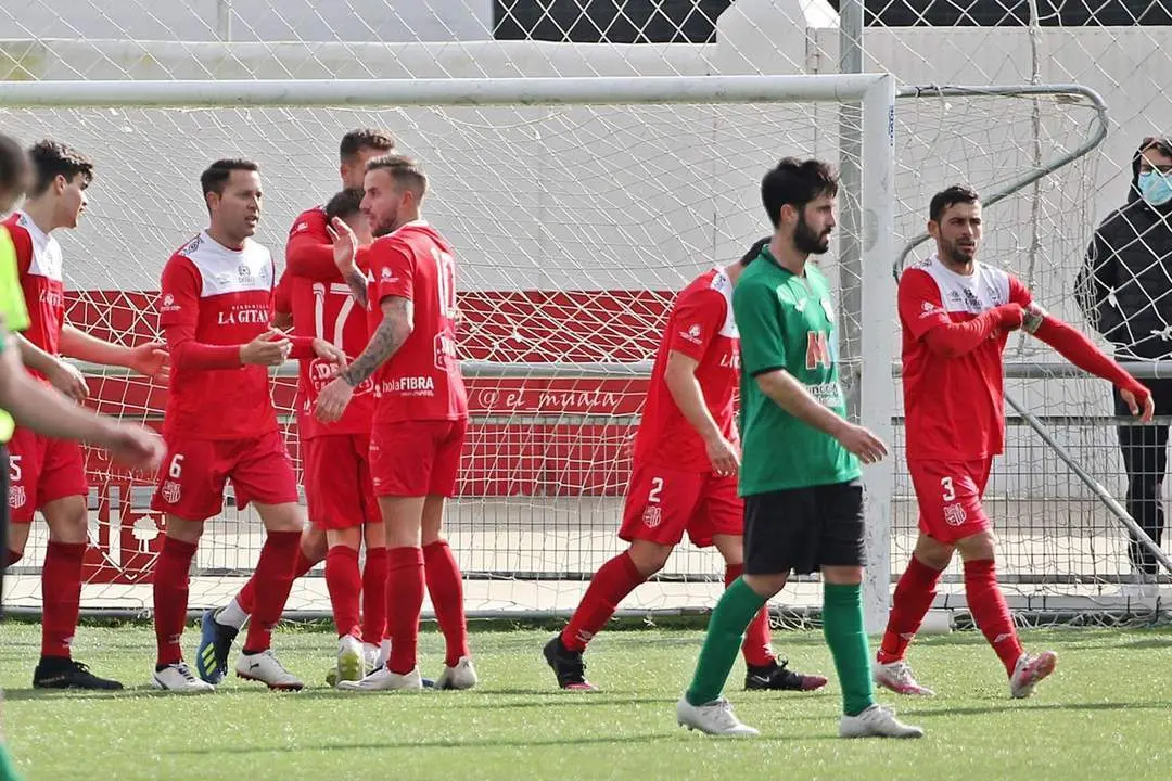 La UD Algaida celebra un gol ante el l&iacute;der, el Jerez Industrial - Muala