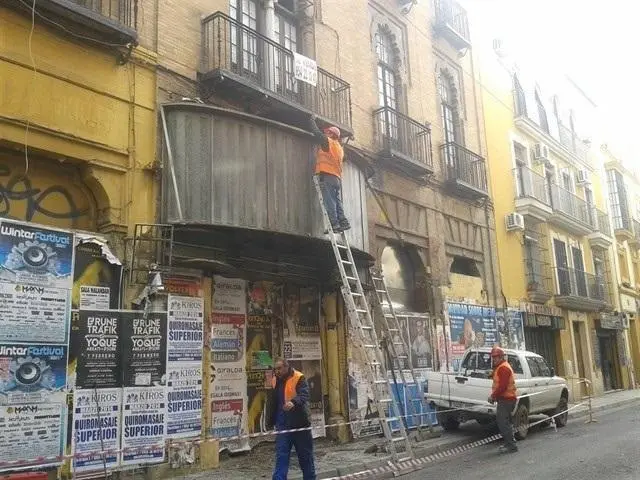 Antiguo cine X de la calle Trajano. - EP