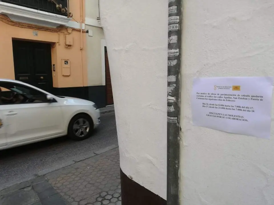 Coches en la calle San Esteban. - VS