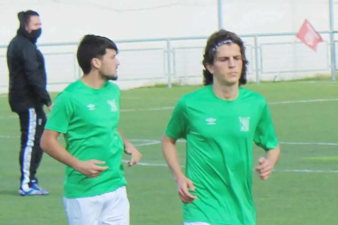 Moreno y &Aacute;lvaro fueron titulares en Castilleja - Ra&uacute;l J. Bustillos