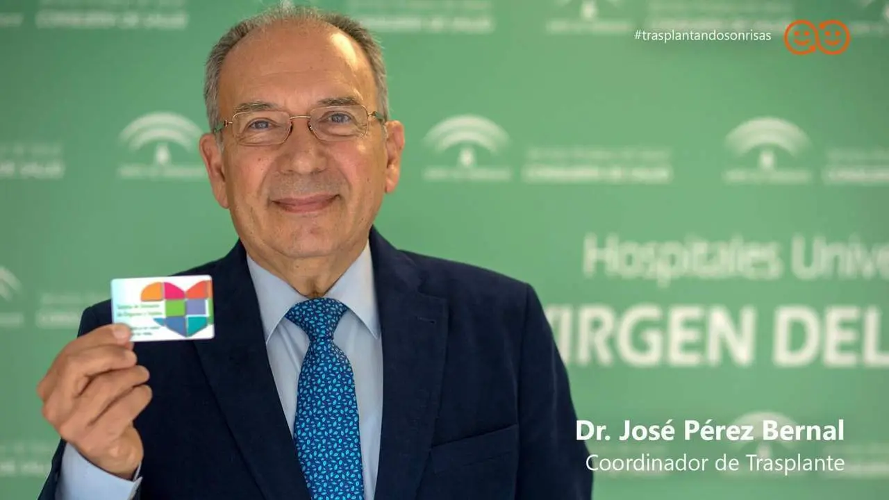 El doctor Jos&eacute; Pe?rez Bernal. - Donantes