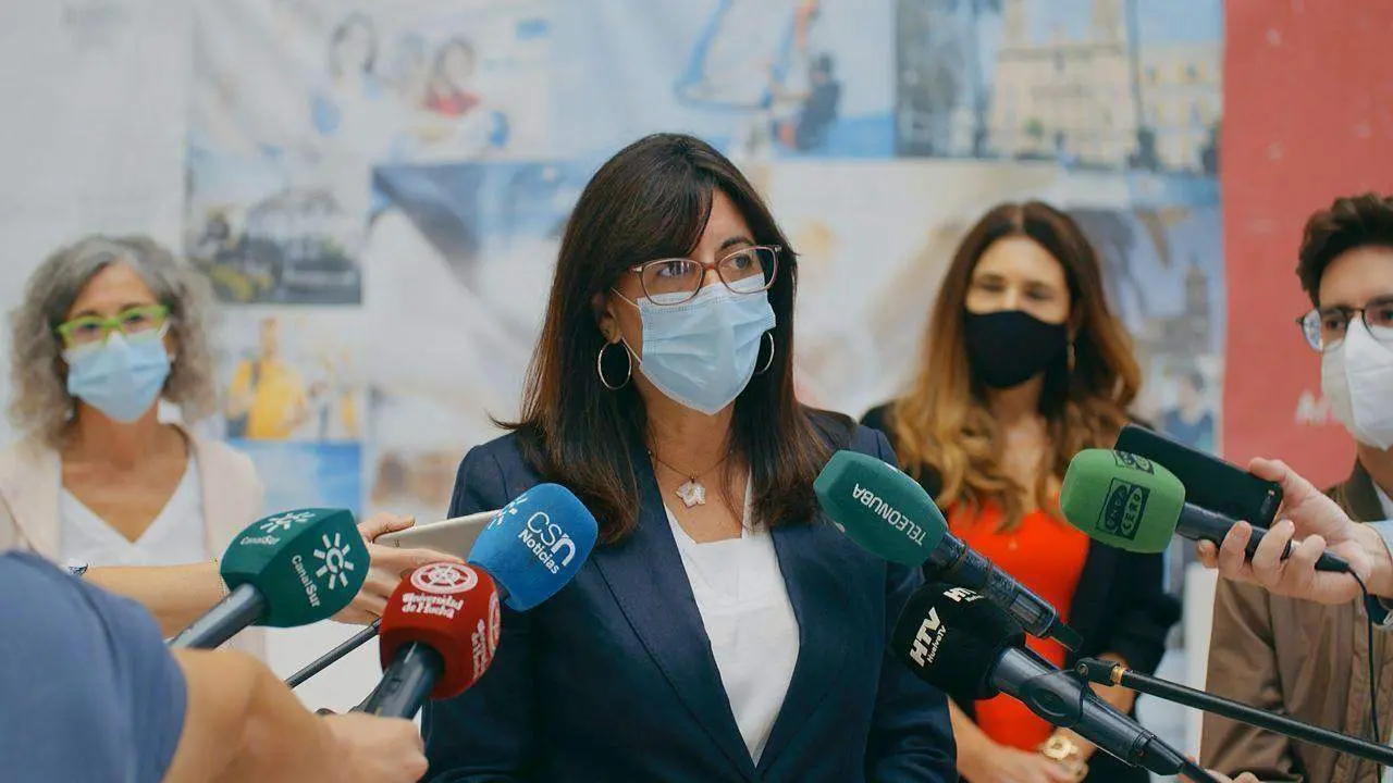 La rectora detalla las claves del nuevo curso. - VH