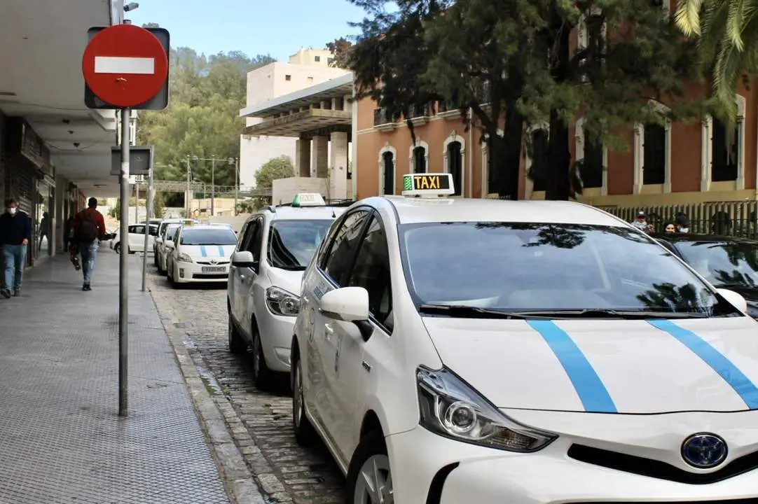 Parada de taxis de Huelva capital. - VH