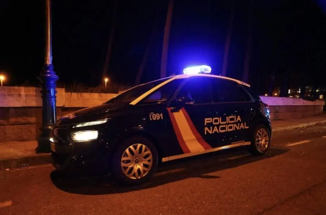 Patrulla de la Polic&iacute;a. - EP