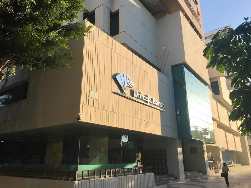 Sede de Unicaja Banco en M&aacute;laga. - Unicaja