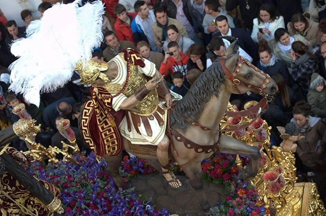 Centuri&oacute;n romano en el misterio de la Hermandad de la Esperanza de Triana. - EP
