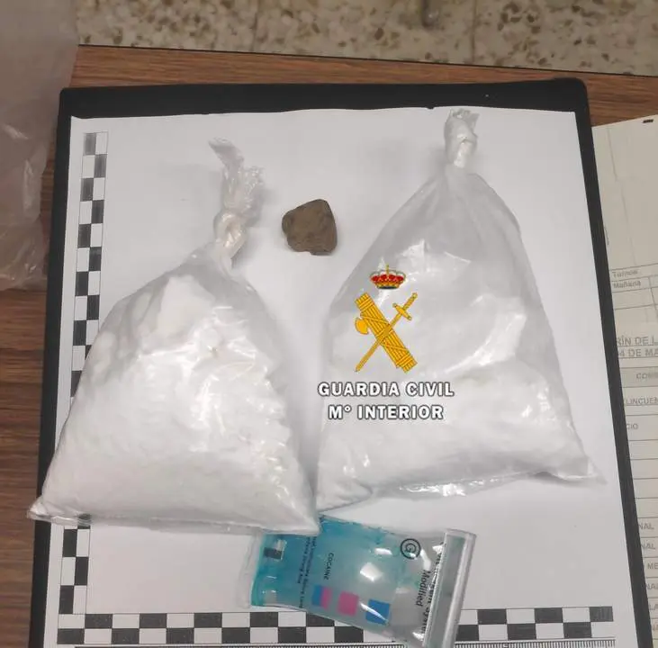 Droga intervenida en Co&iacute;n. - Guardia Civil