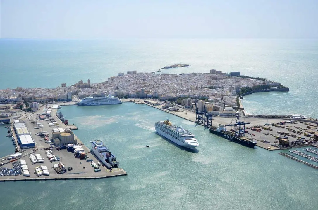 Puerto de C&aacute;diz. - APBC.