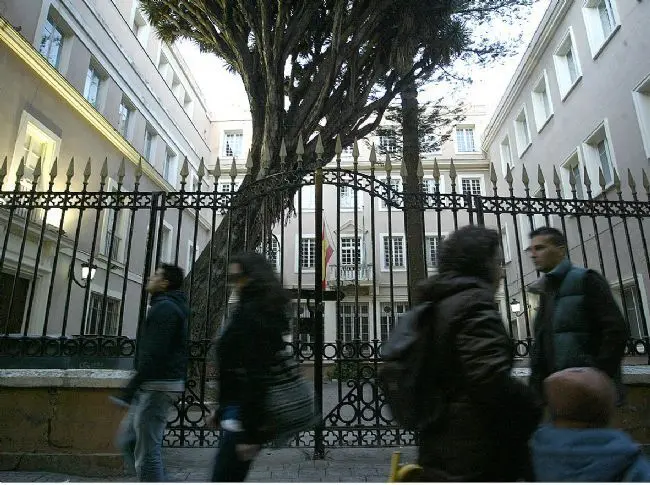 G&oacute;mez Peri&ntilde;&aacute;n tambi&eacute;n habl&oacute; del traslado de la Escuela de Artes para la ampliaci&oacute;n del Museo Provincial - IJ Poveda