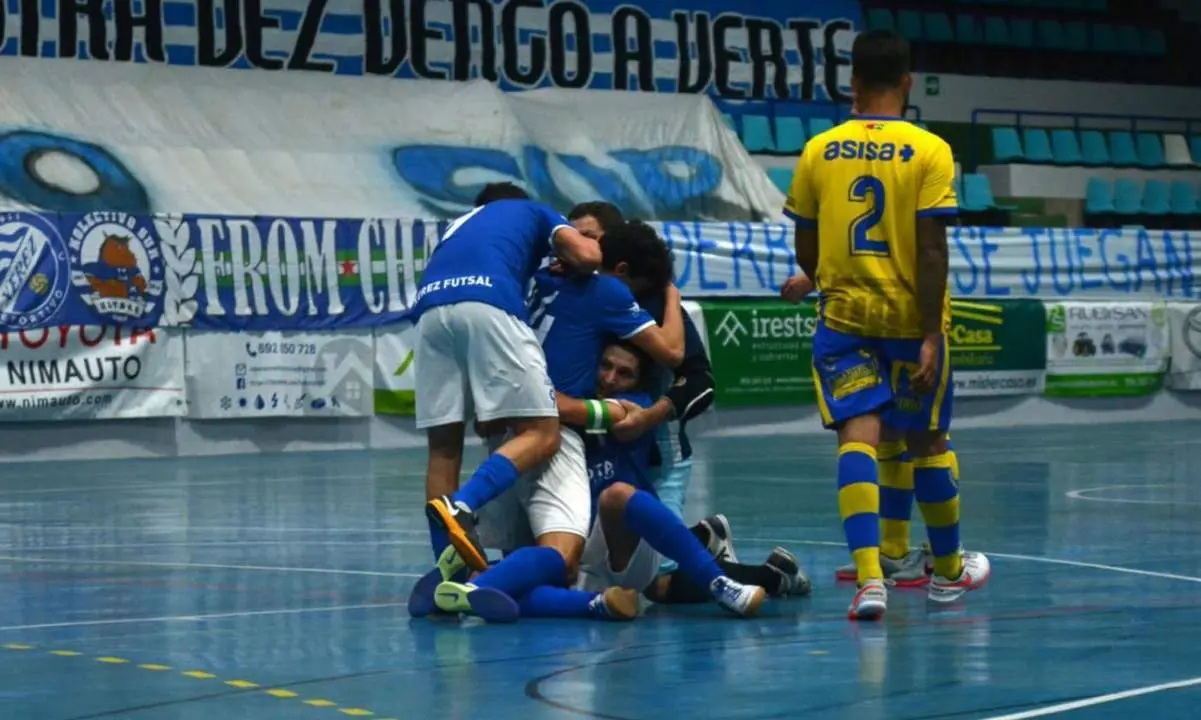 El Xerez Toyota celebra un gol esta temporada en casa. - xerezdfc.com