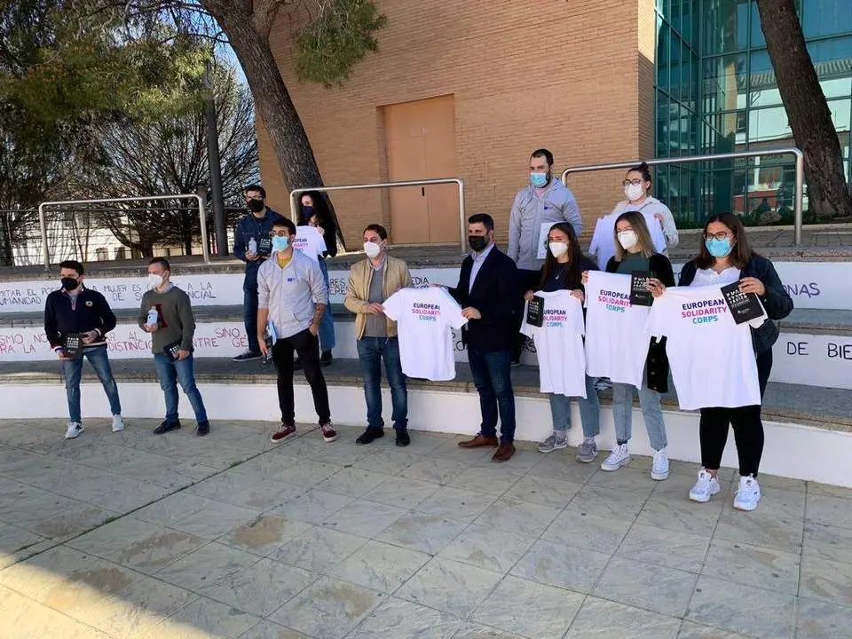 Encuentro con j&oacute;venes en el &Aacute;gora Ciudadana del Parque de Los Pinos. - 