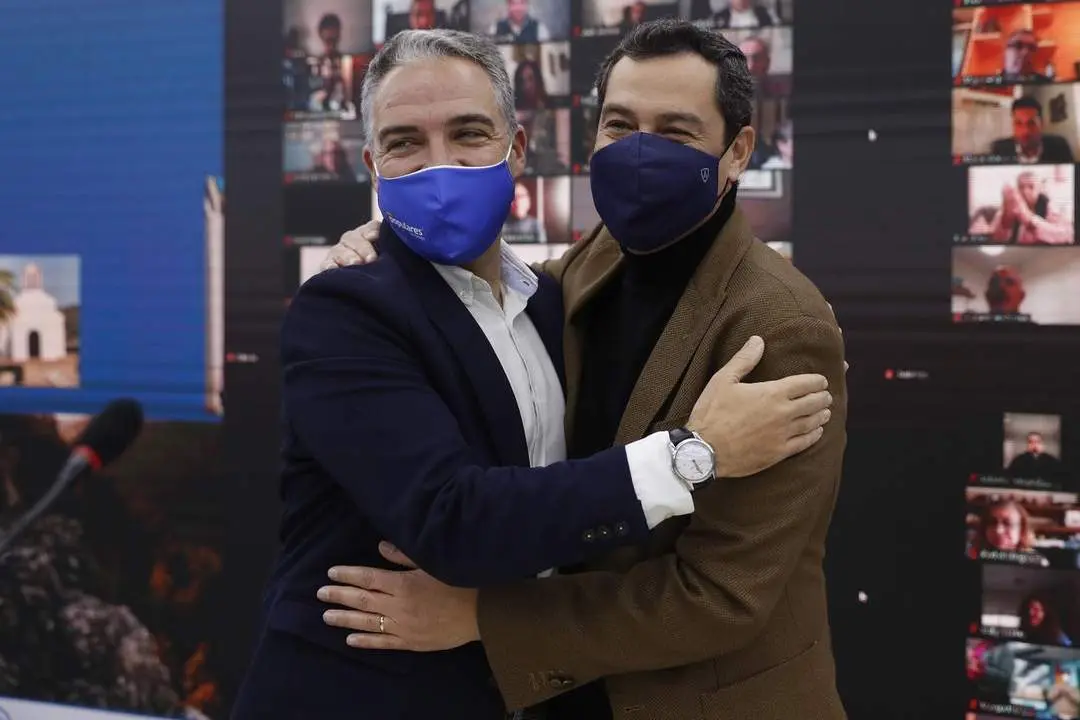 El&iacute;as Bendodo y Juanma Moreno. - Jorge Zapata/EFE