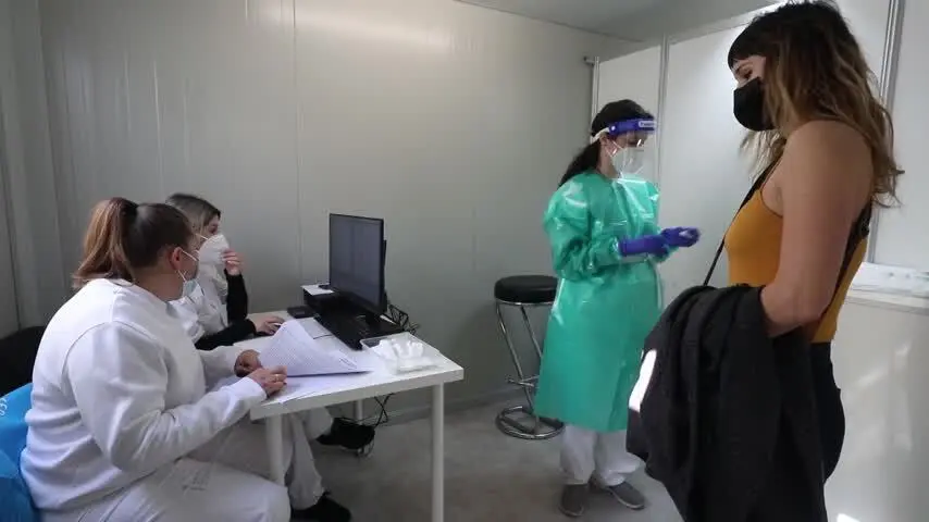 Pa&iacute;ses Bajos suspende todas las vacunaciones contra el coronavirus con AstraZ&eacute;neca