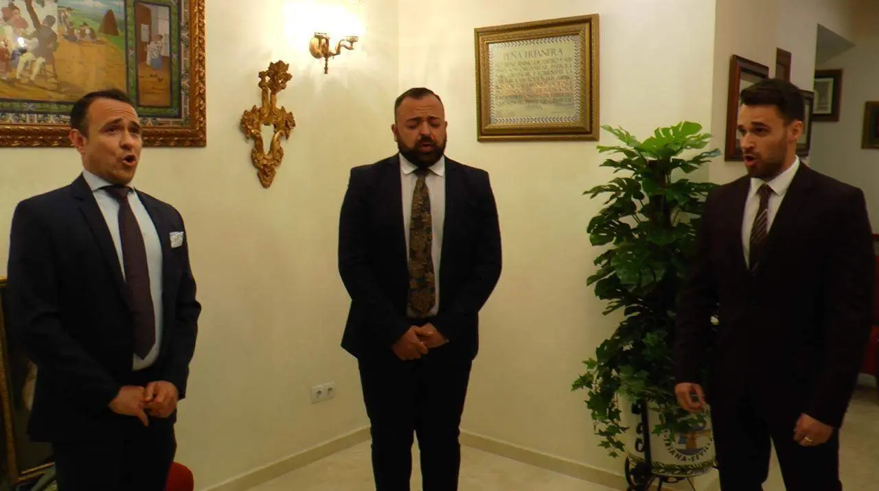 Julio Pardo en la Pe&ntilde;a Trianera. - 7TV